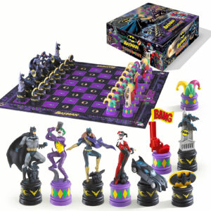 DC Comics The Dark Knight Batman Chess Set
