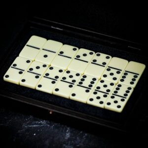 Manopoulos Domino Set in Dark Wood Presentation Box