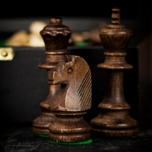 Manopoulos Hornbeam Staunton Chess Pieces in Wood Gift Box - Medium  - can be Engraved or Personalised
