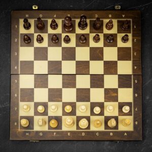 Sunrise Games Staunton No 4 Folding Chess Set - Medium  - can be Engraved or Personalised