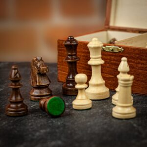 Sunrise Games Staunton Wood no.4 Chess Pieces in Wooden Case  - can be Engraved or Personalised